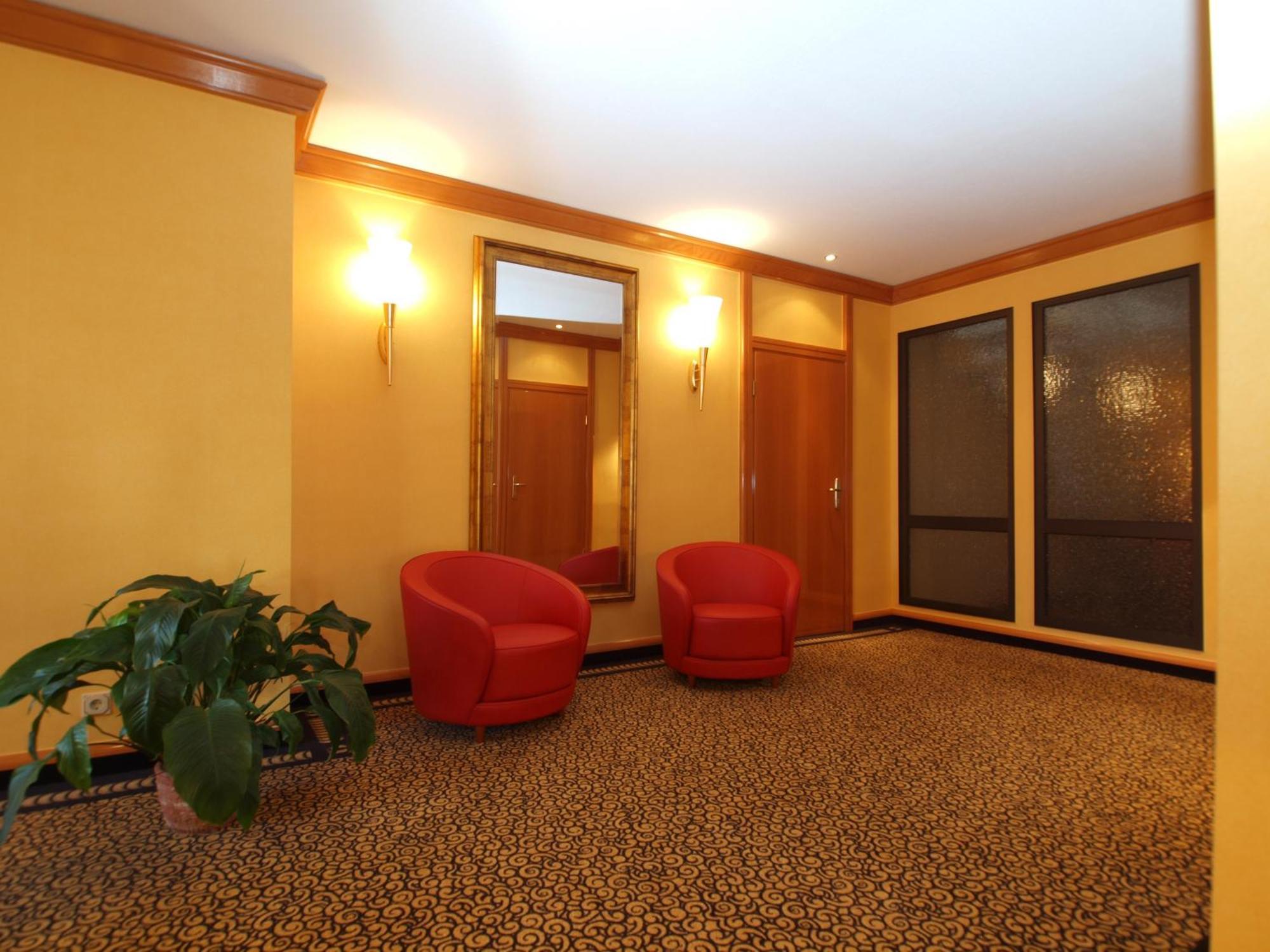 Hotel Matthias Gnarrenburg Екстериор снимка