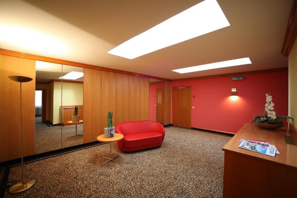 Hotel Matthias Gnarrenburg Екстериор снимка