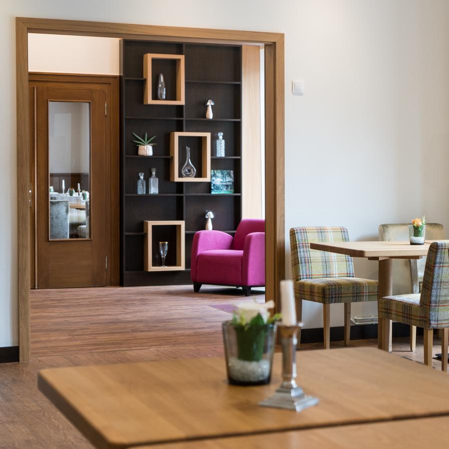 Hotel Matthias Gnarrenburg Екстериор снимка